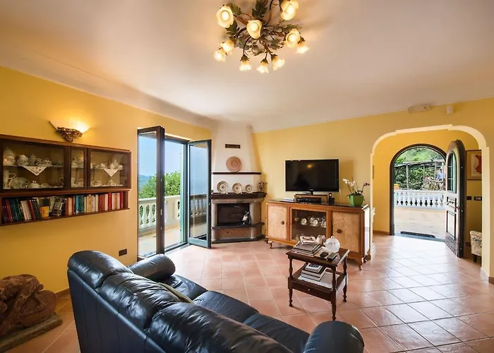 Вилла Turtle Масса-Лубренсе